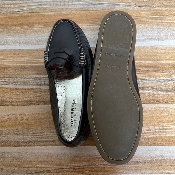 Sperry Leather Moccasins - Picture 4 of 7